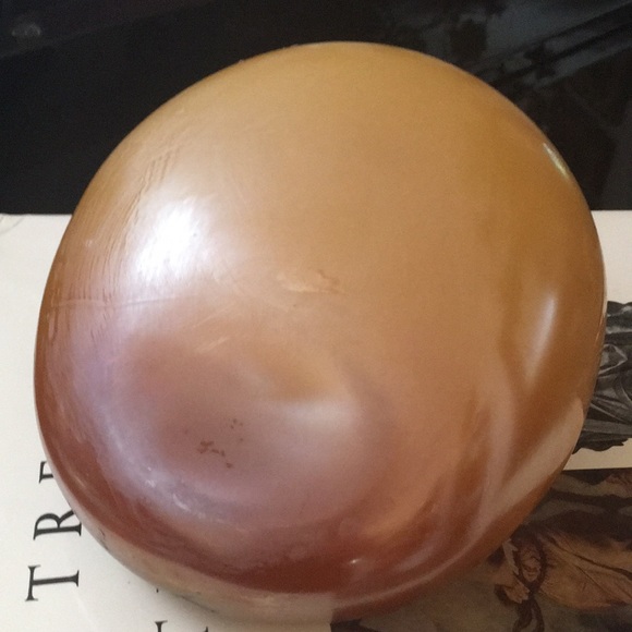 Vintage, handblown, amber colored glass vase. Beautiful irregular shape. - Picture 7 of 8